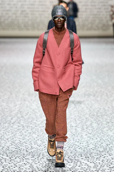 Look 26